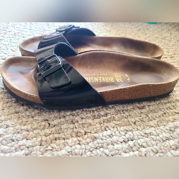 Birkenstock 🖤 - Picture 4 of 7